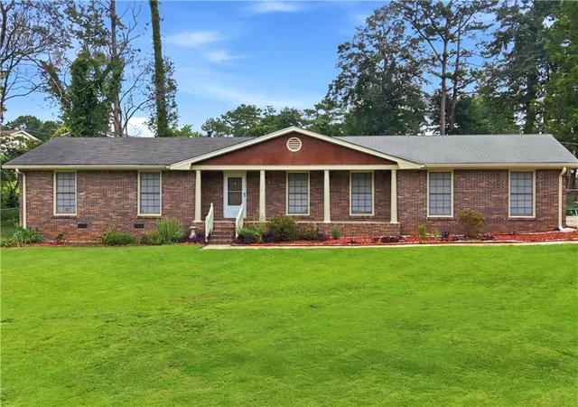 Photo 3 of Single family home for sale at 2681 Kings Cir, Lawrenceville, GA 30044 | MLS# 7830057 | Listing updated on 2026-09-05