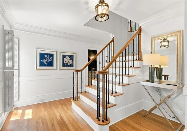 Photo 3 of Single family home for sale at 7680 Dunvegan Close, Sandy Springs, GA 30350 | MLS# 7823346 | Listing updated on 2026-10-07