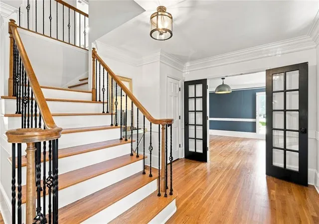 Photo 3 of Single family home for sale at 7680 Dunvegan Close, Sandy Springs, GA 30350 | MLS# 7823346 | Listing updated on 2026-10-27