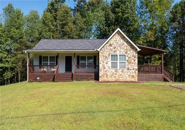 Photo 1 of Sale Pending at 35 Thornwood Ln, Ellijay, GA 30540 | MLS# 7798533 | Listing updated on 2026-09-27