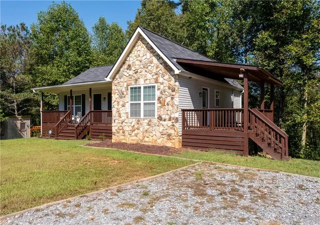 Photo 3 of Sale Pending at 35 Thornwood Ln, Ellijay, GA 30540 | MLS# 7798533 | Listing updated on 2026-09-27