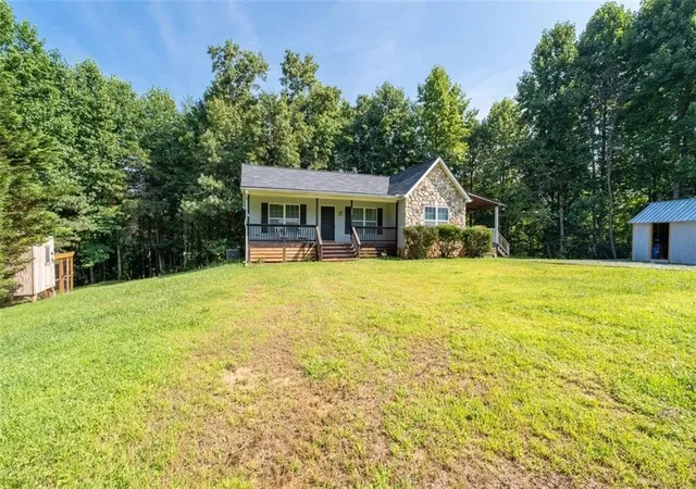 Photo 3 of Sale Pending at 35 Thornwood Ln, Ellijay, GA 30540 | MLS# 7798533 | Listing updated on 2026-09-27