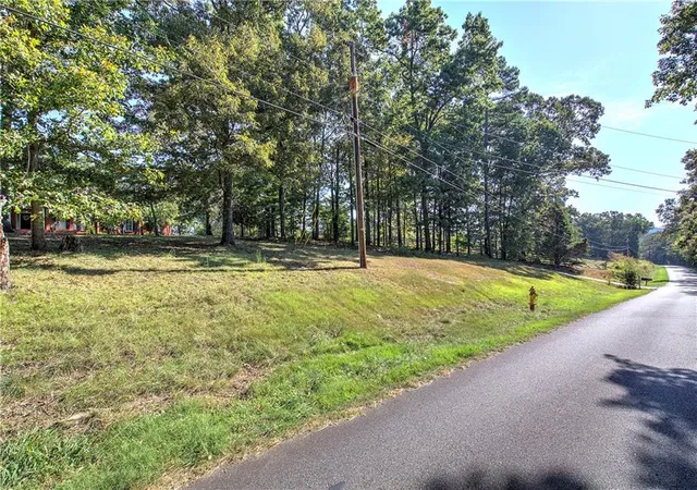 Photo 51 of Single family home for sale at 220 Connesena Rd, Kingston, GA 30145 | MLS# 7839985 | Listing updated on 2026-09-29
