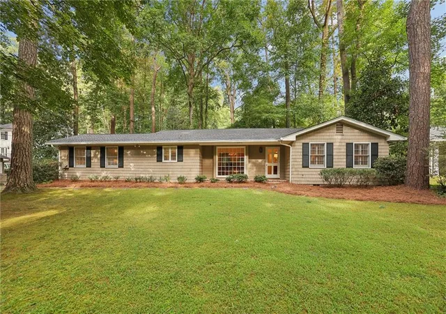 Photo 1 of Sale Pending at 2970 Mornington Dr Nw, Atlanta, GA 30327 | MLS# 7837313 | Listing updated on 2026-09-27