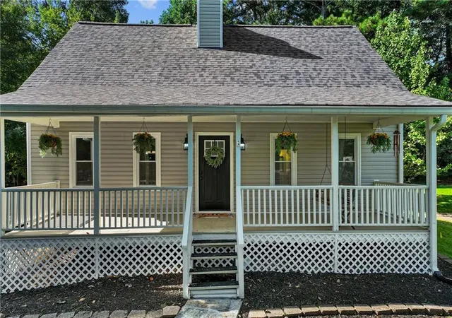 Photo 1 of Sale Pending at 2883 Country Ln Nw, Kennesaw, GA 30152 | MLS# 7834729 | Listing updated on 2026-10-03