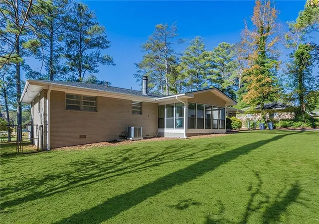 Photo 4 of Single family home for sale at 6677 Songwood Dr, Austell, GA 30168 | MLS# 7828310 | Listing updated on 2026-09-17