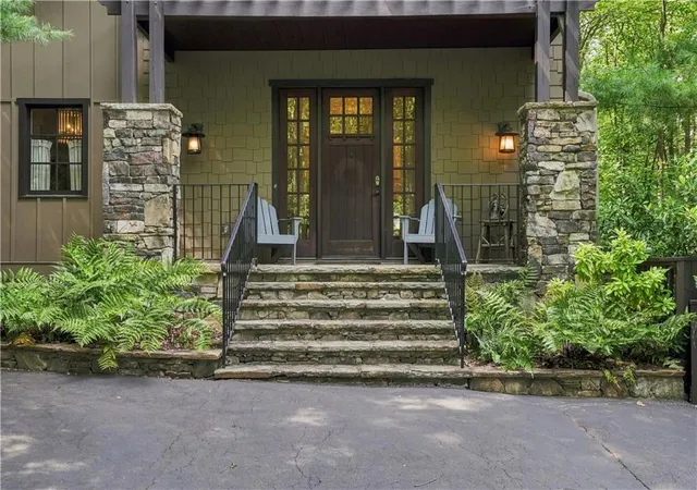 Photo 4 of Single family home for sale at 64 Gentle Dove Walk, Big Canoe, GA 30143 | MLS# 7826875 | Listing updated on 2026-09-08