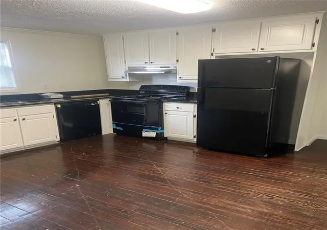 Photo 4 of Single family home for sale at 52 Ivy St, Porterdale, GA 30014 | MLS# 7732476 | Listing updated on 2026-10-08