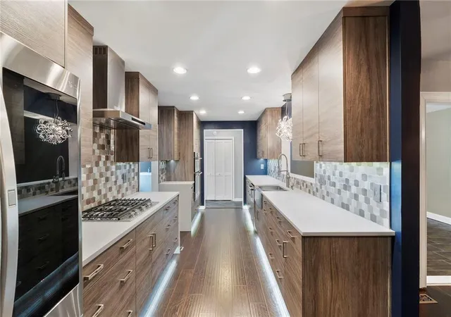 Photo 4 of Townhouse for sale at 3000 Sawtooth Cir, Johns Creek, GA 30022 | MLS# 7833673 | Listing updated on 2026-09-17