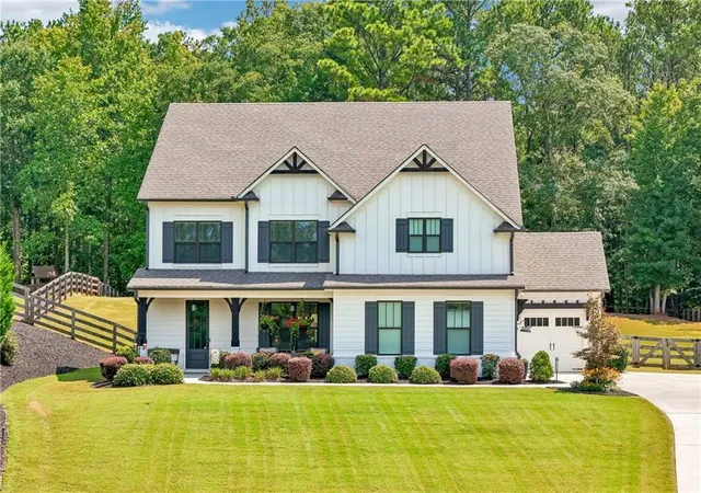 Photo 1 of Single family home for sale at 4060 Silverstone Dr, Braselton, GA 30517 | MLS# 7826554 | Listing updated on 2026-09-05