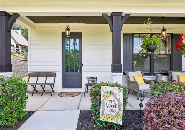 Photo 3 of Single family home for sale at 4060 Silverstone Dr, Braselton, GA 30517 | MLS# 7826554 | Listing updated on 2026-09-05