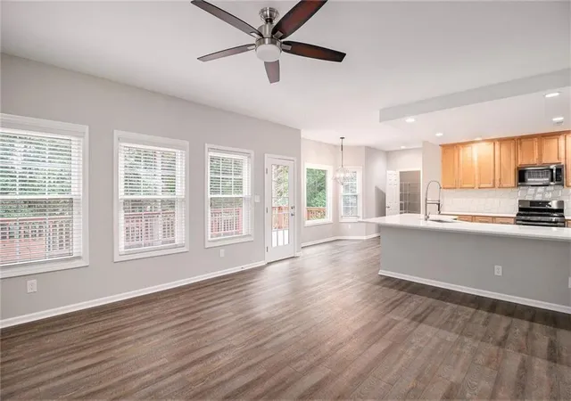 Photo 3 of Single family home for sale at 322 Westhill Dr, Newnan, GA 30265 | MLS# 7779757 | Listing updated on 2026-10-07
