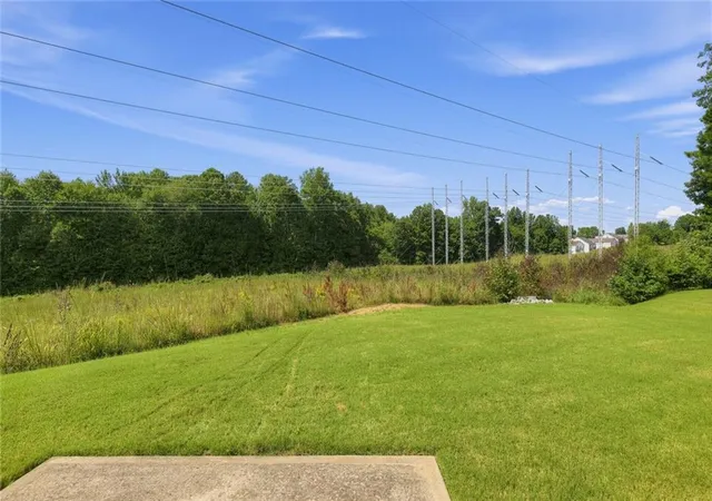 Photo 4 of Single family home for sale at 7967 Dawson Ln, Douglasville, GA 30134 | MLS# 7841659 | Listing updated on 2026-09-28