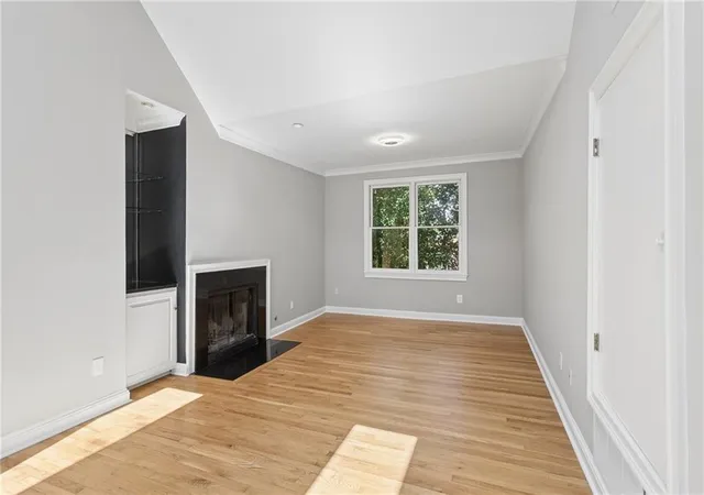 Photo 3 of Condo for sale at 893 Piedmont Ave NE #10, Atlanta, GA 30309 | MLS# 7835026 | Listing updated on 2026-09-13