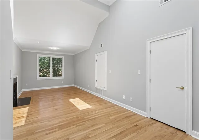 Photo 4 of Condo for sale at 893 Piedmont Ave NE #10, Atlanta, GA 30309 | MLS# 7835026 | Listing updated on 2026-09-13
