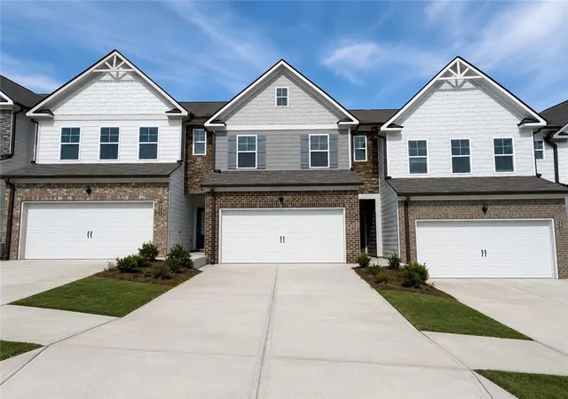 Photo 2 of Townhouse for sale at 3999 Streamlet Way #158, Gainesville, GA 30506 | MLS# 7748087 | Listing updated on 2026-09-13