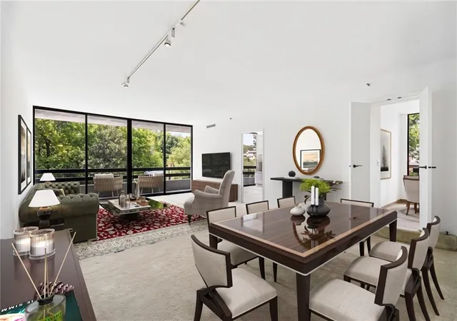 Photo 3 of Condo for sale at 2660 Peachtree Rd NW #6D, Atlanta, GA 30305 | MLS# 7834716 | Listing updated on 2026-09-25
