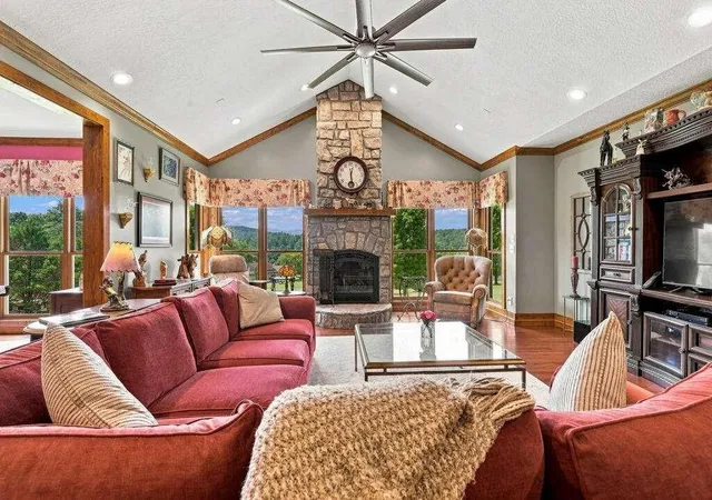 Photo 3 of Single family home for sale at 178 Starlight Ln, Blairsville, GA 30512 | MLS# 7836772 | Listing updated on 2026-09-15