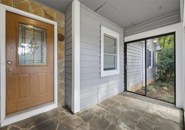 Photo 3 of Single family home for sale at 2805 Varlet Ct, Snellville, GA 30039 | MLS# 7835482 | Listing updated on 2026-09-12
