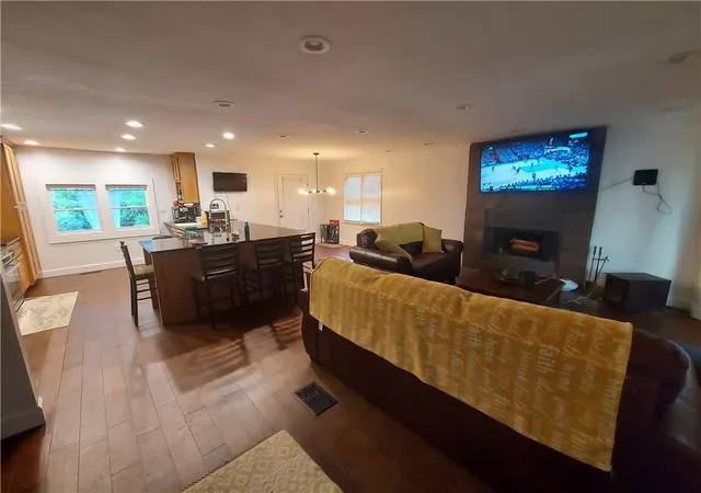 Photo 2 of Single family home for sale at 2401 Chauncey Ln Sw, Marietta, GA 30064 | MLS# 7833552 | Listing updated on 2026-09-17