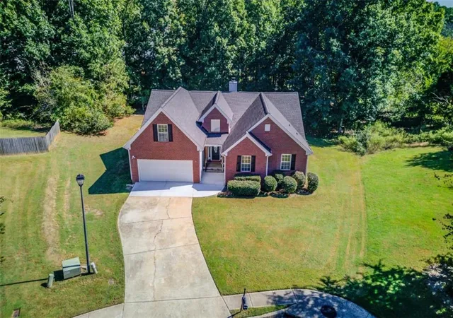 Photo 1 of Single family home for sale at 422 Regan Dr, Winder, GA 30680 | MLS# 7858353 | Listing updated on 2026-10-24