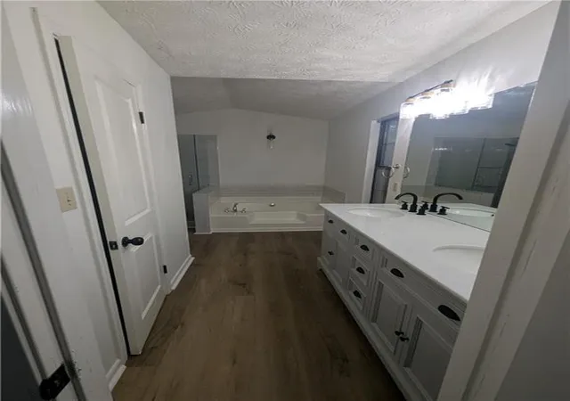 Photo 1 of Single family home for sale at 664 River Bnd Dr, Jonesboro, GA 30238 | MLS# 7853070 | Listing updated on 2026-10-20