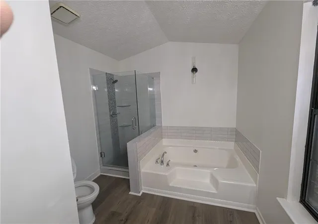 Photo 2 of Single family home for sale at 664 River Bnd Dr, Jonesboro, GA 30238 | MLS# 7853070 | Listing updated on 2026-10-20