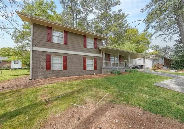 Photo 2 of Single family home for sale at 2757 Cavalier Dr, Decatur, GA 30034 | MLS# 7825865 | Listing updated on 2026-09-03