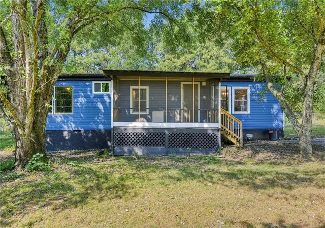 Photo 1 of Single family home for sale at 240 Norfolk Dr, Hampton, GA 30228 | MLS# 7843897 | Listing updated on 2026-09-29