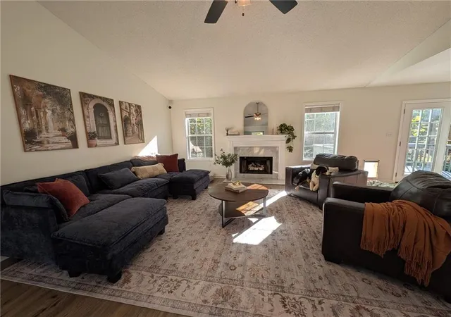 Photo 3 of Single family home for sale at 4340 Oak Crk Dr, Gainesville, GA 30506 | MLS# 7858526 | Listing updated on 2026-10-24