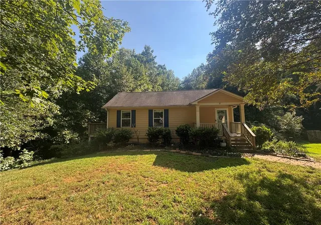 Photo 1 of Single family home for sale at 5870 Habitat Dr, Gainesville, GA 30506 | MLS# 7833464 | Listing updated on 2026-09-07