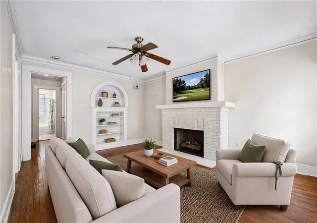 Photo 3 of House for sale at 472 Burlington Rd NE, Atlanta, GA 30307 | MLS# 7831379 | Listing updated on 2026-09-30