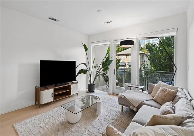 Photo 2 of Condo for sale at 775 Juniper St NE #319, Atlanta, GA 30308 | MLS# 7833160 | Listing updated on 2026-09-05