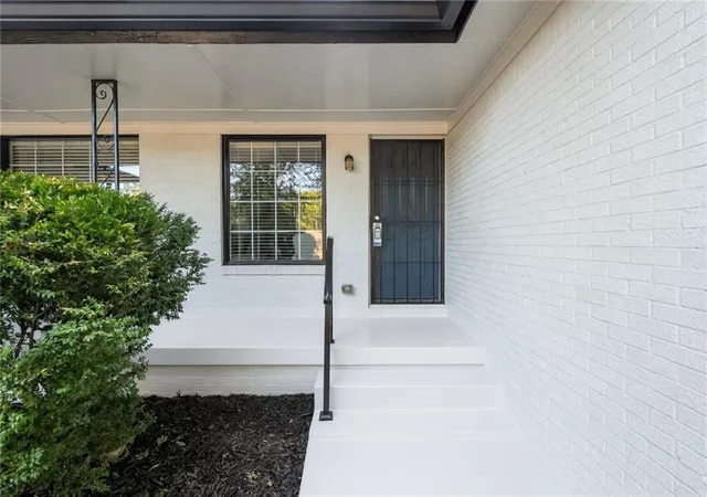 Photo 2 of Sale Pending at 2071 Nettie Ct, Decatur, GA 30032 | MLS# 7837437 | Listing updated on 2026-10-01