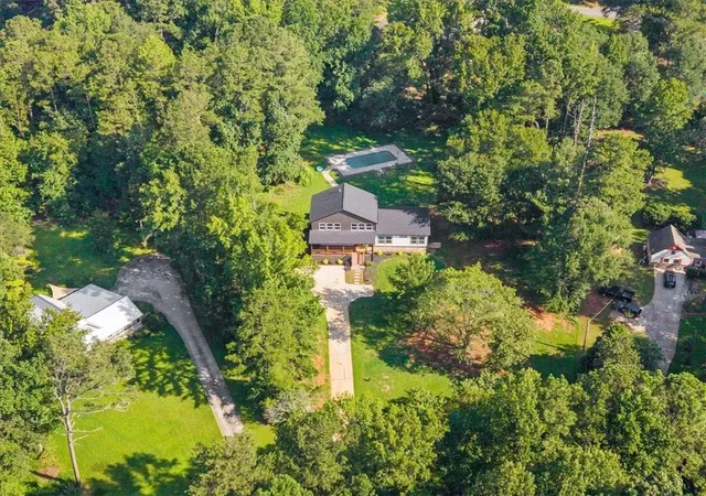 Photo 1 of Single family home for sale at 170 Lakeview Ln, Fayetteville, GA 30214 | MLS# 7820537 | Listing updated on 2026-10-21