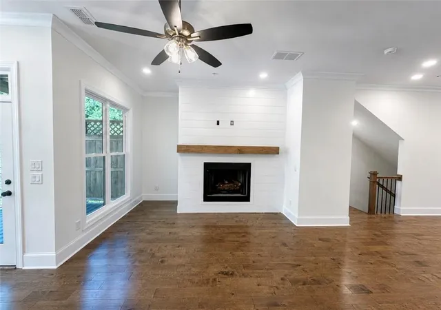 Photo 4 of Townhouse for sale at 200 Midnight Oak Run #4, Alpharetta, GA 30009 | MLS# 7836632 | Listing updated on 2026-09-12