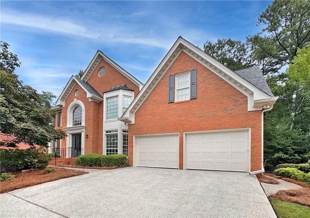 Photo 3 of Sale Pending at 10755 Carrara Cvs, Alpharetta, GA 30022 | MLS# 7828500 | Listing updated on 2026-09-13