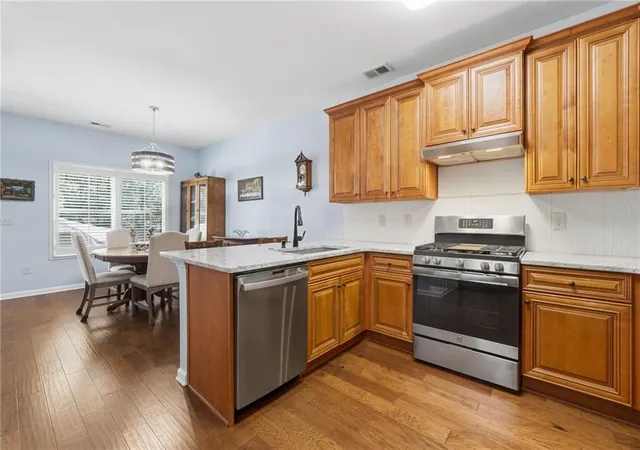 Photo 3 of Single family home for sale at 303 Garden Cir, Canton, GA 30114 | MLS# 7860642 | Listing updated on 2026-10-30