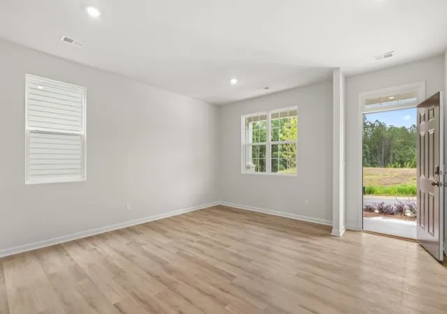 Photo 2 of Single family home for sale at 3125 Hallsley Dr, South Fulton, GA 30349 | MLS# 7847791 | Listing updated on 2026-10-02