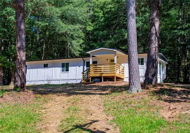 Photo 2 of Sale Pending at 227 Garden Lake Dr, Carrollton, GA 30116 | MLS# 7831098 | Listing updated on 2026-09-09