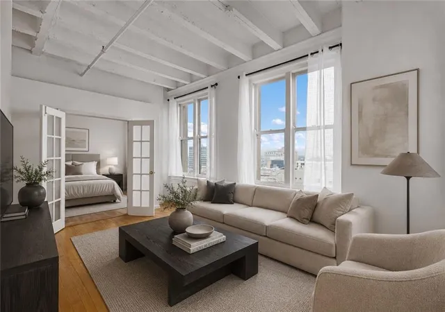 Condo for sale at 32 Peachtree St NW #1306, Atlanta, GA 30303 | MLS# 7814849