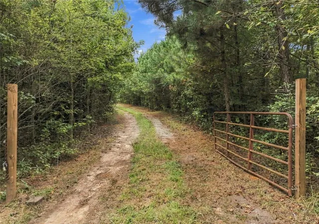 Land for sale at 208 Garner Rd, Cornelia, GA 30531 | MLS# 7840364