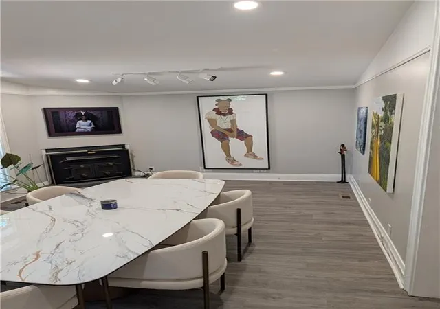 Photo 1 of Single family home for sale at 1033 Oak St SW, Atlanta, GA 30310 | MLS# 7853316 | Listing updated on 2026-10-15