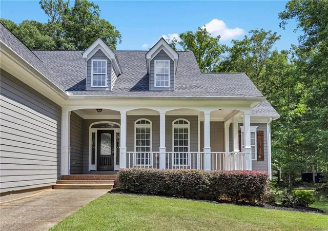 Photo 2 of Single family home for sale at 405 Rosser Rd, Covington, GA 30016 | MLS# 7832764 | Listing updated on 2026-09-05