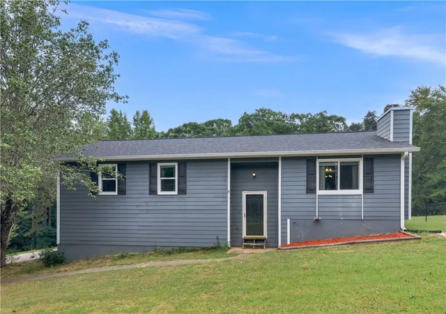 Photo 2 of Single family home for sale at 2065 Gum Crk Ln, Loganville, GA 30052 | MLS# 7840436 | Listing updated on 2026-10-05