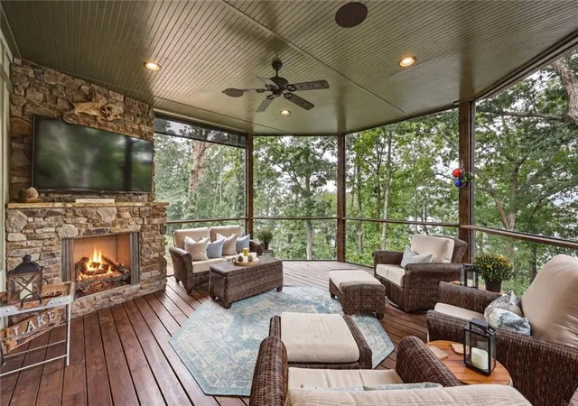 Photo 4 of Single family home for sale at 5628 Nags Head Cir, Gainesville, GA 30504 | MLS# 7840218 | Listing updated on 2026-09-22