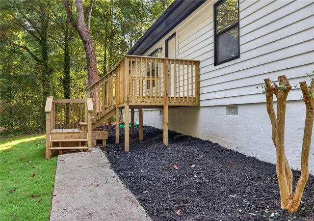 Photo 3 of Single family home for sale at 4185 Bradley Dr, Snellville, GA 30039 | MLS# 7829227 | Listing updated on 2026-09-14