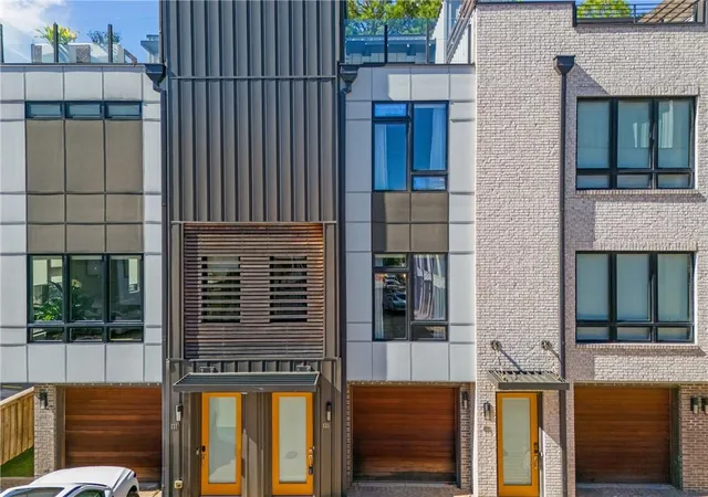 Photo 1 of Townhouse for sale at 133 City View Ct NE, Atlanta, GA 30308 | MLS# 7858233 | Listing updated on 2026-10-26