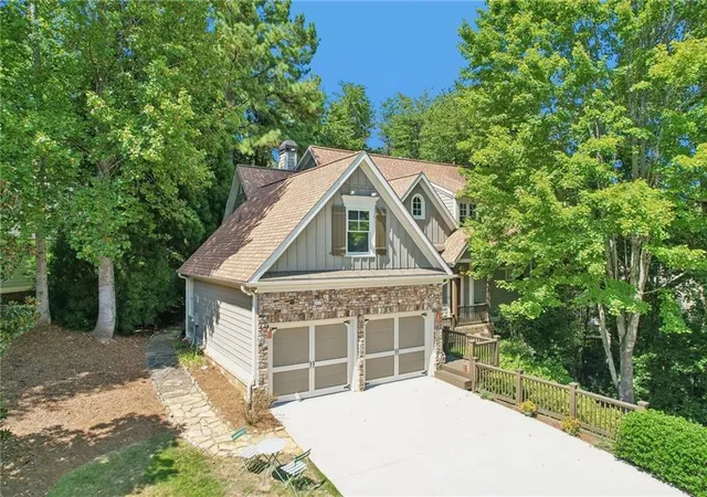 Photo 2 of Single family home for sale at 9 Cavender Run, Dahlonega, GA 30533 | MLS# 7815147 | Listing updated on 2026-09-13