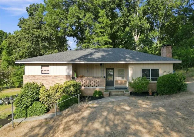 Photo 2 of Single family home for sale at 16 Martin Rd Sw, Cartersville, GA 30120 | MLS# 7833098 | Listing updated on 2026-09-18